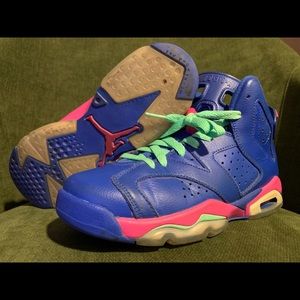 Jordan Retro 6 Kids Sz:5.5